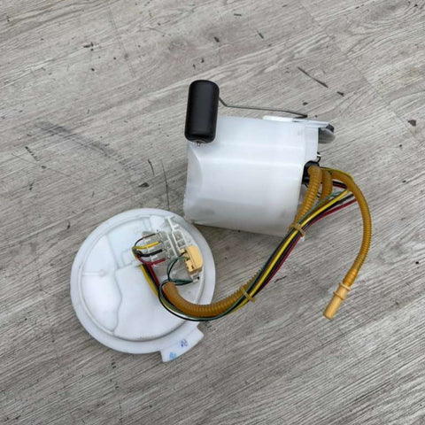 21-26 BMW G80 G82 G83 M3 M4 s58 Tank Mounted Fuel Pump Assembly OEM 8077484