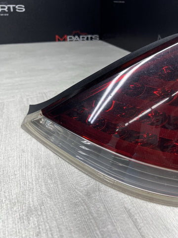 2006-2007 BMW E63 E64 M6 REAR RIGHT PASSENGER TAIL LIGHT LAMP 7170976