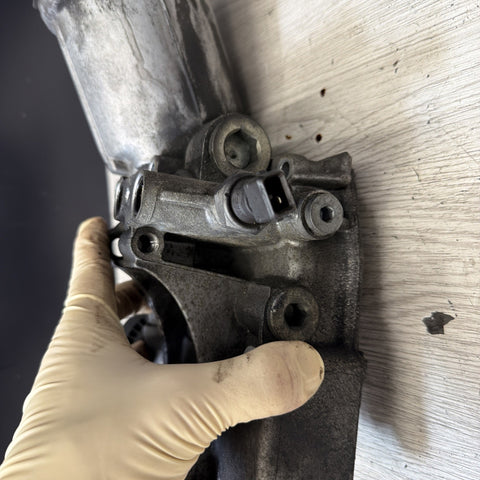 BMW S54 3.2L Engine Oil Filter Housing 01-08 E46 M3 Z4 11427839858 *Notes*