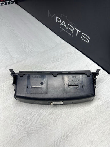 99-06 BMW E46 323 325 328 330 M3 E46 CENTER CONSOLE STORAGE TRAY CARBON STICKER