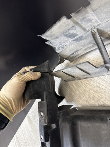 Genuine BMW 3 Series E46 M3 Front Air Duct Radiator Grille 7893351 7893352