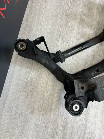 01-06 BMW E46 M3 REAR SUSPENSION SUBFRAME AXLE CARRIER CRADLE