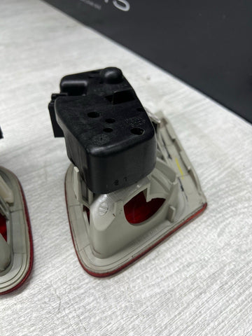 03-06 BMW E46 325 330 M3 Trunk Mounted Inner Tail Lights Smoked 6920705 6920706