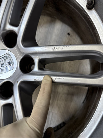 2015-2018 Porsche Macan Front Wheel 19x8 5 Double Spoke W/ Tire