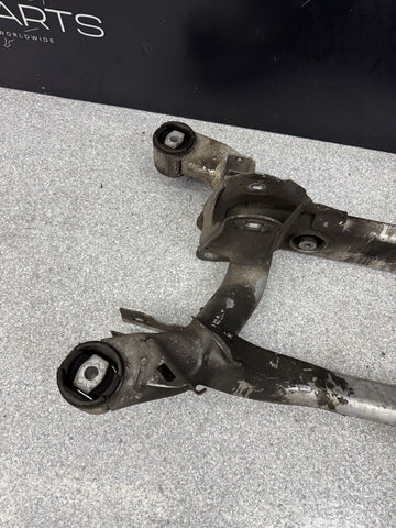 2000-2003 BMW E39 M5 Rear Axle Subframe Crossmember Carrier Cradle OEM