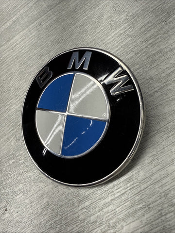 2018-2023 BMW M550XI G30 REAR TRUNK LID EMBLEM LOGO BADGE 51147463715 OEM