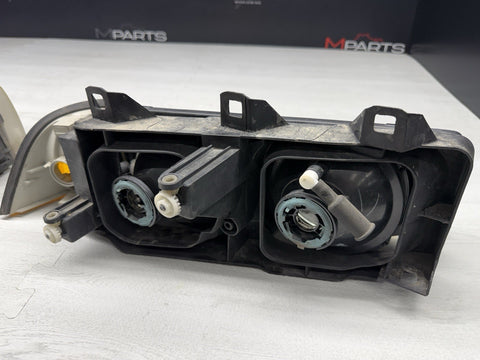 1996 - 1999 BMW E36 M3 FRONT PLASTIC HALOGEN HEADLIGHT HEADLIGHTS OEM