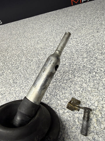 01-06 BMW E46 M3 OEM Shift Knob Shifter Linkage Arm Selector Rod