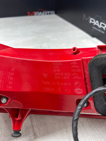 2015-2018 PORSCHE MACAN - Right Outer TAIL Light / LAMP 95B945096N