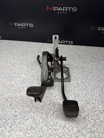 98-02 BMW E36/7 Z3 BRAKE CLUTCH PEDAL W INPUT CLUTCH CYLINDER OEM