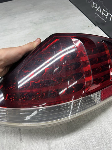 2006-2007 BMW E63 E64 M6 REAR RIGHT PASSENGER TAIL LIGHT LAMP 7170976