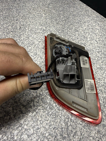 11-13 BMW OEM E93 335 M3 LCI Convertible Rear Left Driver Side Inner Tail Light