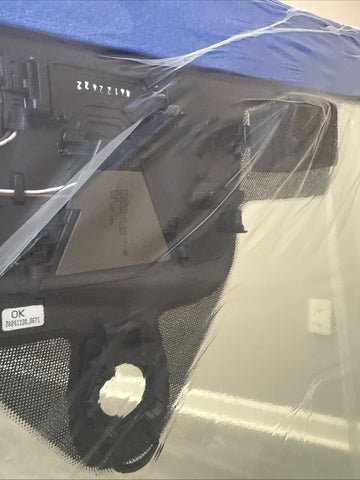 (PICKUP ONLY) NEW OEM Genuine Lamborghini Urus Windshield Glass Heads Up Display