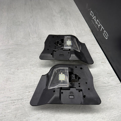 2001 BMW E46 325 330 M3 Tail Light Bulb Holder Pair OEM 257041L / 257042R