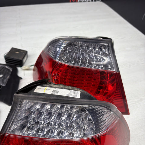 00 01 02 BMW E46 2Dr Convertible 330Ci 325Ci 323Ci LED Tail Lights Red Smoke