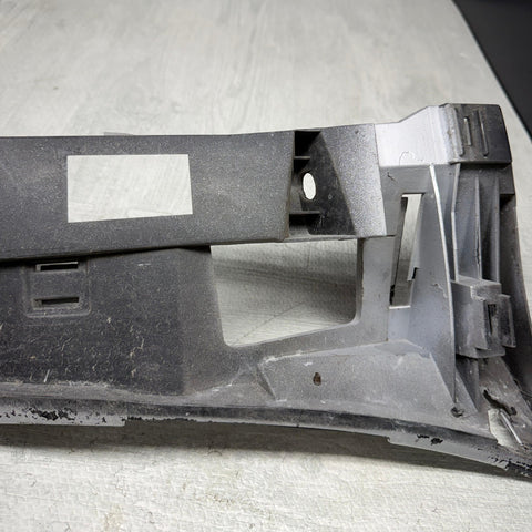 01-06 BMW E46 M3 LEFT DRIVER FRONT BUMPER COVER GUARD BRACKET OEM 2695247 *Notes