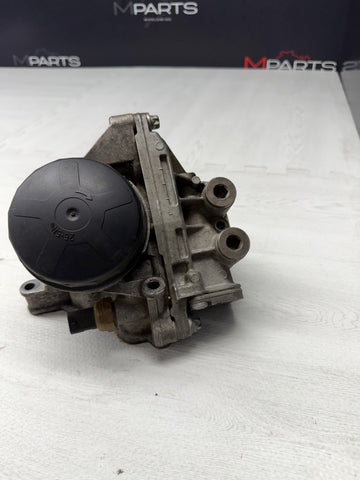 15-20 BMW F80 F82 F83 M4 M3 3.0 S55 Oil Filter Housing Cooler Pump Outlet OEM