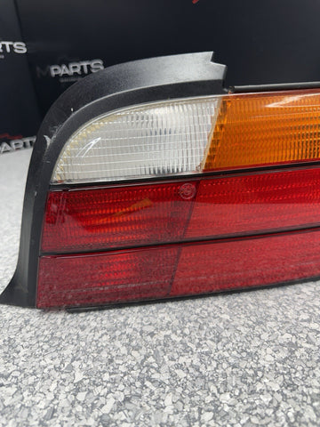 92-99 BMW E36 325 328 M3 Coupe Amber Rear Right Passenger Tail Light
