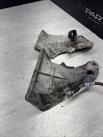 01-06 BMW E46 M3 Left Right Engine Support Suspension Arm Mounts Brackets Manual