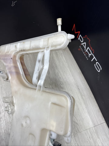 08-13 OEM BMW E90 E92 E93 M3 Windshield Washer Fluid Tank Reservoir