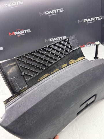 97-03 OEM BMW E39 525 530 540 M5 Glove Box Storage Compartment Black