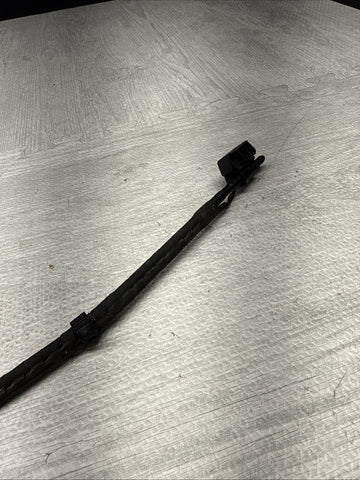 BMW 12-18 F30 F80 750Li FRONT WINDSHIELD WASHER SPRAY NOZZLE HOSE OEM 13264011