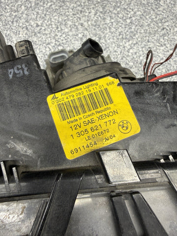 OEM BMW 02-06 E46 330 M3 Right Bixenon Headlight 1305621772 *1 Broken Tab