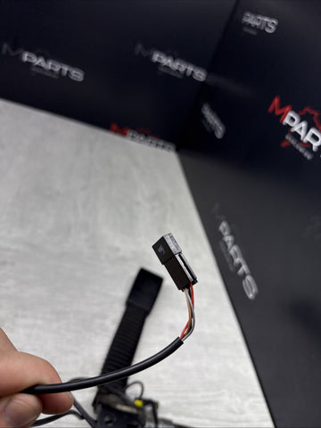 Front Right Seat Belt Buckle 94-99 BMW E36 328I M3 8221014