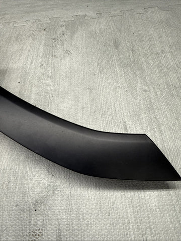 Lamborghini Urus Right Passenger Rear Wheel Arch Cover Trim Moulding 4ML854820