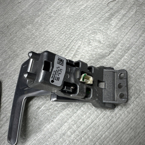 2015-2024 PORSCHE MACAN - Steering Wheel Shift Lever / Paddle SET 95B998540A