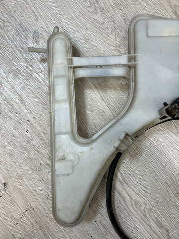2008-2013 BMW E92 E93 M3 FRONT WINDSHILED WASHER FLUID RESERVOIR TANK OEM