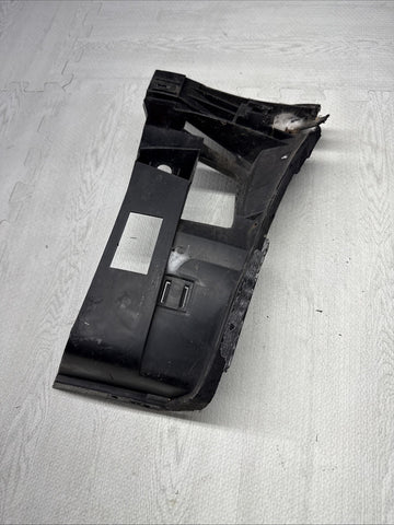 01-06 BMW E46 M3 LEFT DRIVER FRONT BUMPER COVER GUARD BRACKET 2695247