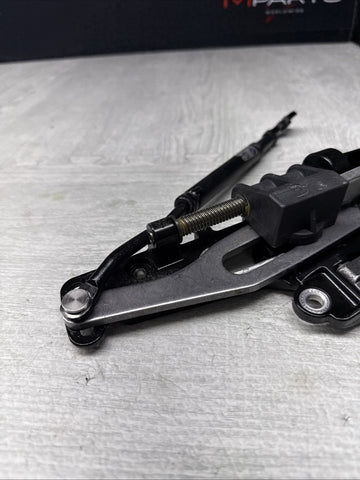 1999-2006 BMW E46 325CI 330CI M3 CONVERTIBLE TOP FRONT LATCH LEFT DRIVER