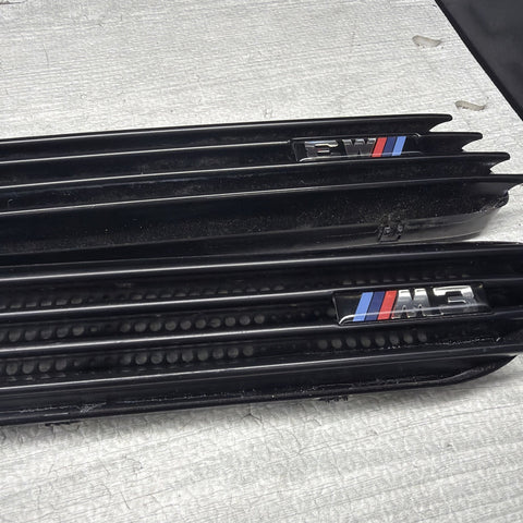 01-06 BMW E46 M3 Left Right Fender Vent Grilles Grills Trims Gloss Black