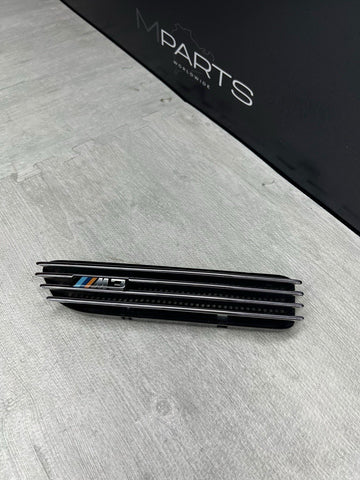 BMW E46 M3 01-06 Driver Left Fender Grille Genuine Chrome 51132694607