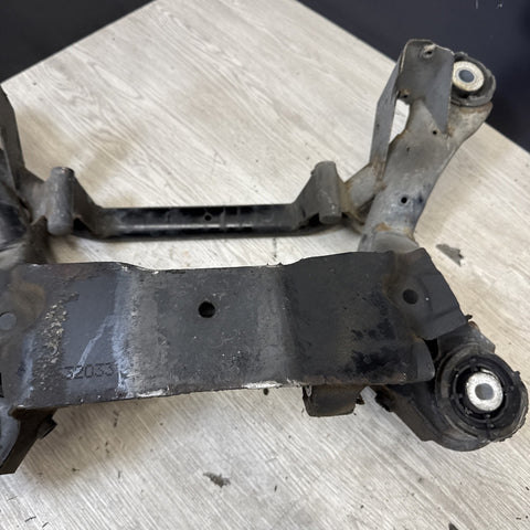 01-06 BMW E46 M3 REAR SUSPENSION SUBFRAME AXLE CARRIER CRADLE