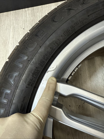 2015-2018 Porsche Macan Front Wheel 19x8 5 Double Spoke W/ Tire