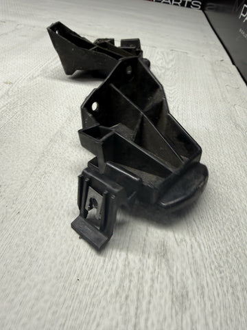 Genuine BMW E46 330 M3 REAR QUARTER SUPPORT BUMPER BRACKETS PAIR 8195321 8195322