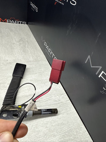 Front Right Seat Belt Buckle 94-99 BMW E36 328I M3 8221014