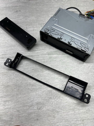 Kenwood Excelon KDC-X303 CD/BT Audio Receiver Radio