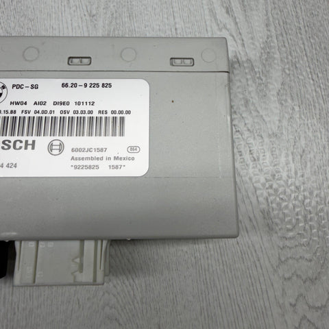 08-11 BMW 3 E90 E91 E92 E93 Parking Distance Control Unit Module PDC OEM 9225825