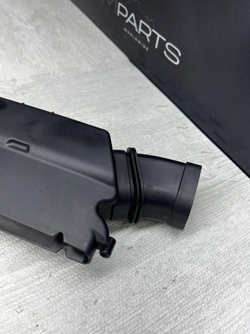 2008–2013 BMW M3 E90/E92/E93 Front Inlet Intake Pipe Air Duct Engine OEM 7838285