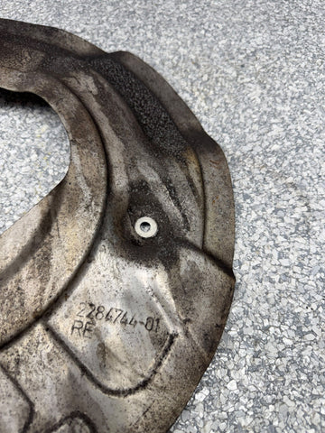 15-20 BMW F80 F82 Front Right Passenger Side Brake Dust Shield Cover OEM 2284744