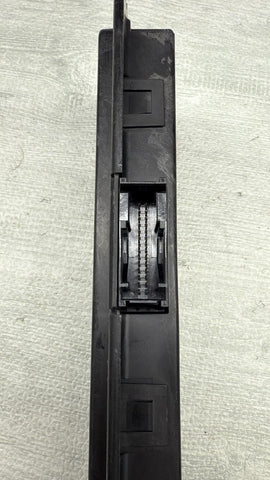 2007–2013 BMW 3 Series E90/E91/E92/E93 Footwell Body Control Module OEM 9390491