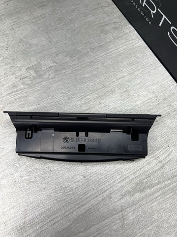 OEM FRONT CENTER CONSOLE GLASSES TRAY STORAGE 01-06 BMW E46 3-SERIES M3 8260312