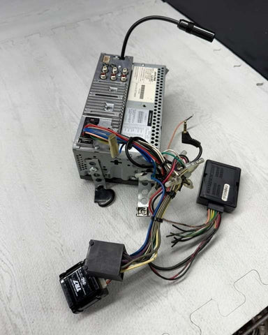 Alpine iLX-007 Digital Media Receiver Apple CarPlay Android Auto 7″ Touchscreen