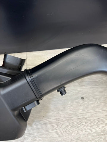 Genuine BMW 16-18 F87 M2 N55 INTAKE AIR BOX AIRBOX 13717857606