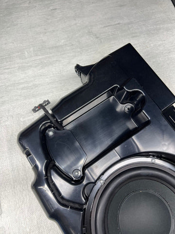 PORSCHE MACAN - BOSE Subwoofer Sub Woofer Bass Speaker 95B035481B