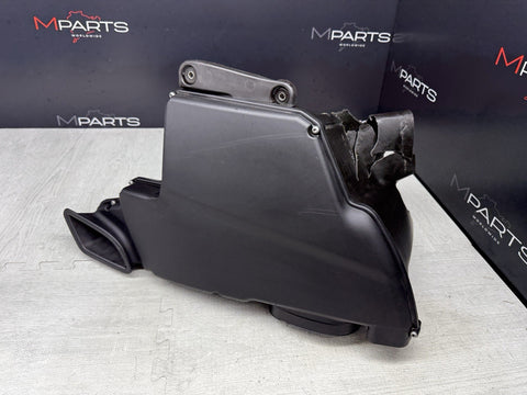 08-13 OEM BMW E90 E92 E93 M3 Engine S65 Airbox Air Intake Cleaner Muffler *Crack