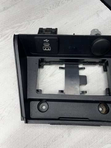 2024-2025 FORD MUSTANG GT CENTER CONSOLE WIRELESS CHARGER PHONE COVER PANEL OEM